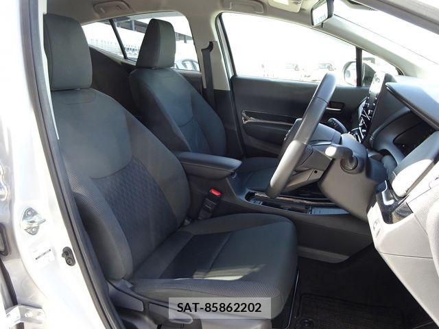 Toyota AQUA 2023-03 7213648-12