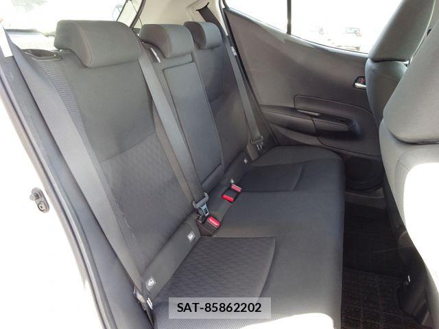 Toyota AQUA 2023-03 7213648-13