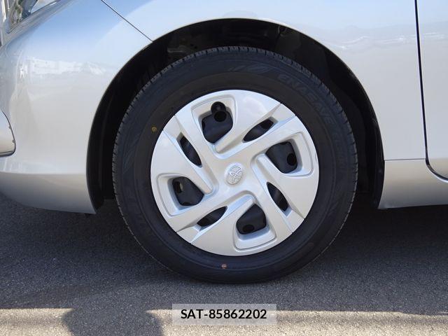Toyota AQUA 2023-03 7213648-17
