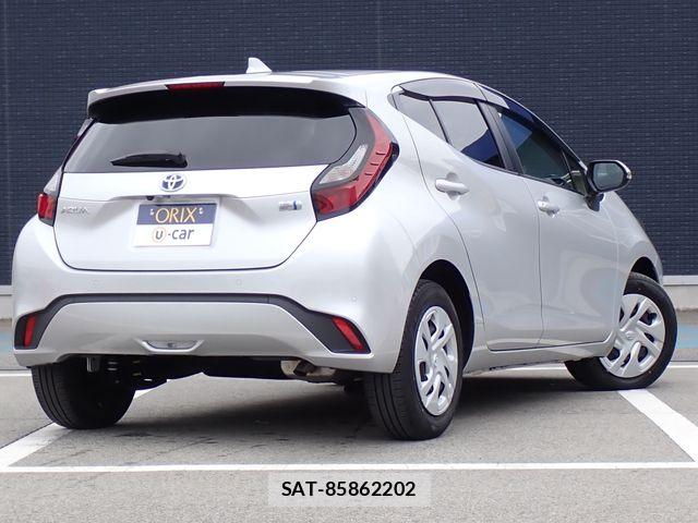 Toyota AQUA 2023-03 7213648-2