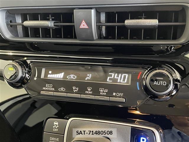 Toyota AQUA 2023-04 7213646-18