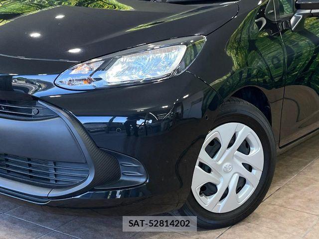 Toyota AQUA 2023-04 7213645-11