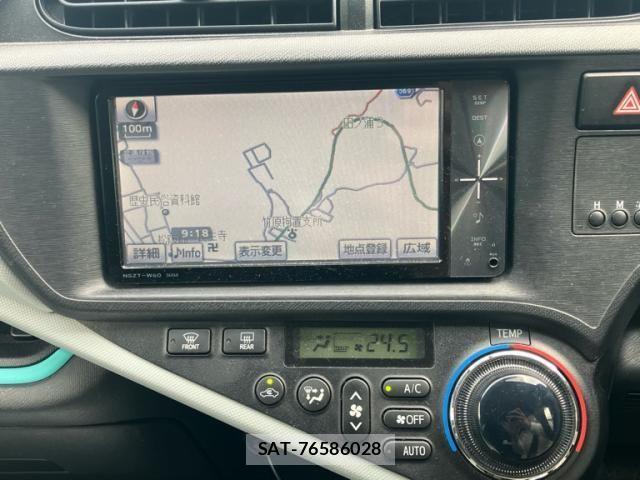Toyota AQUA 2013-03 7214691-15