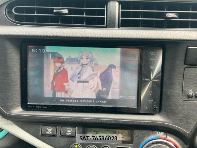 Toyota AQUA 2013-03 7214691-16