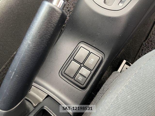 Toyota AQUA 2021-02 7214845-16