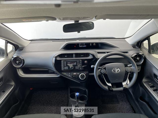 Toyota AQUA 2021-02 7214845-1