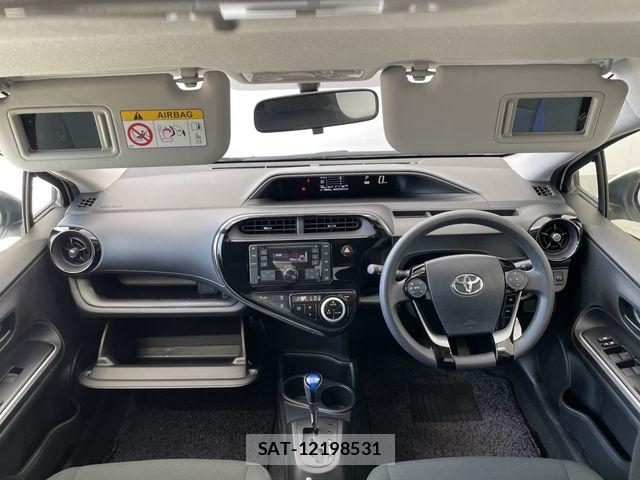Toyota AQUA 2021-02 7214845-23