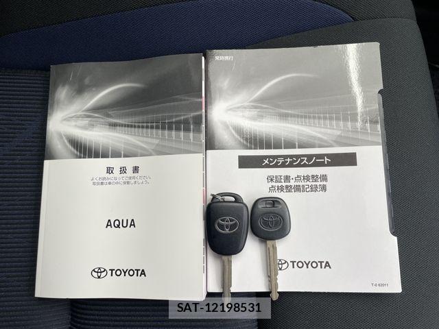 Toyota AQUA 2021-02 7214845-26
