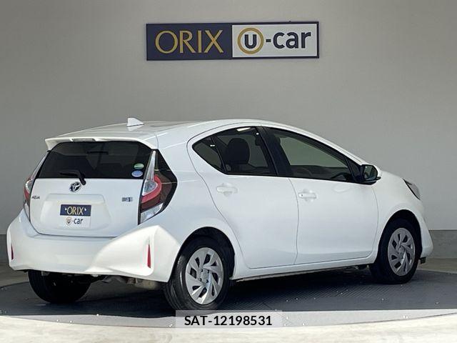 Toyota AQUA 2021-02 7214845-2