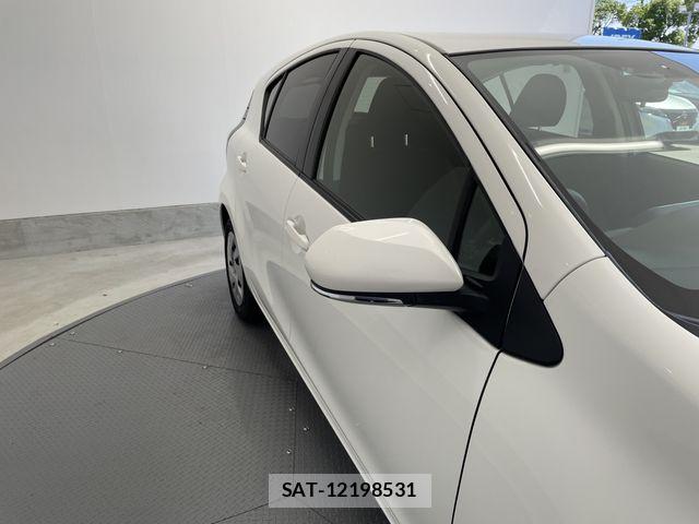 Toyota AQUA 2021-02 7214845-5