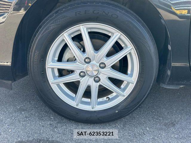 Toyota AQUA 2016-04 7214764-11