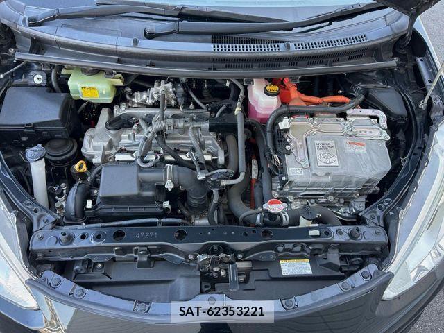 Toyota AQUA 2016-04 7214764-17