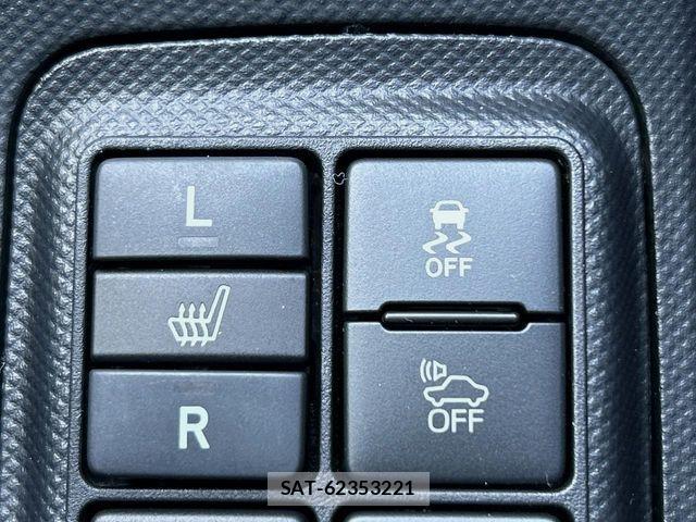 Toyota AQUA 2016-04 7214764-5