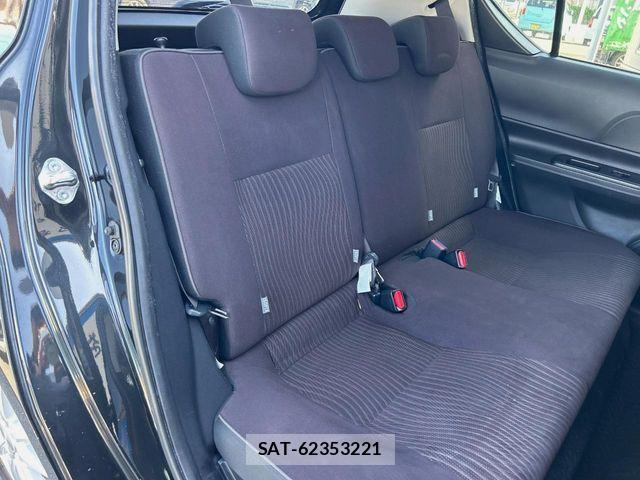 Toyota AQUA 2016-04 7214764-8