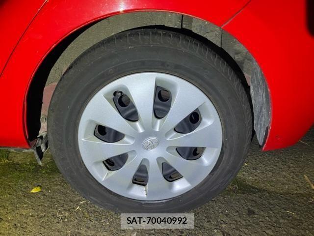 Toyota AQUA 2012-01 7214660-12