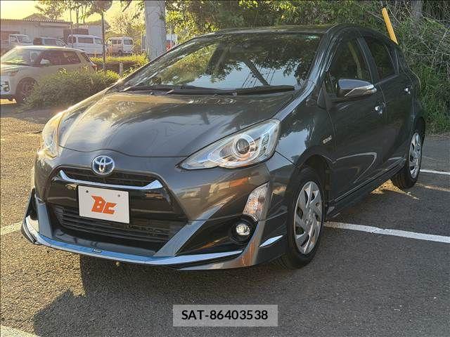 Toyota AQUA 2015-09 7214751-21