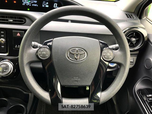 Toyota AQUA 2016-09 7214770-12