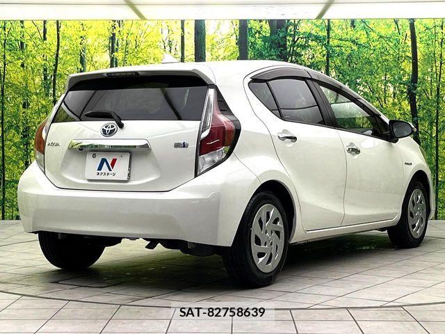 Toyota AQUA 2016-09 7214770-16