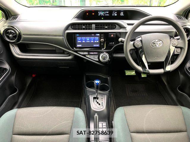 Toyota AQUA 2016-09 7214770-1