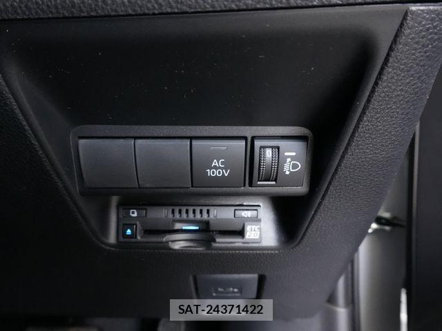Toyota AQUA 2025-03 7214875-17