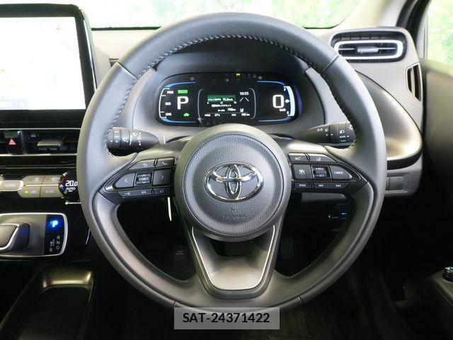 Toyota AQUA 2025-03 7214875-6