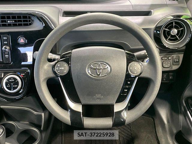Toyota AQUA 2018-07 7213613-10