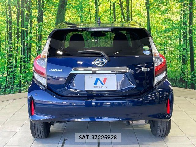 Toyota AQUA 2018-07 7213613-14