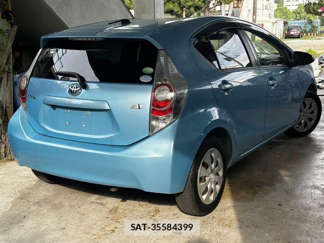 Toyota AQUA 2013-05 7214693-3