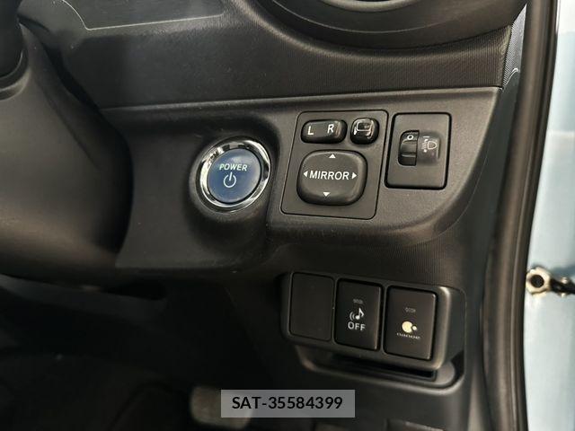 Toyota AQUA 2013-05 7214693-8