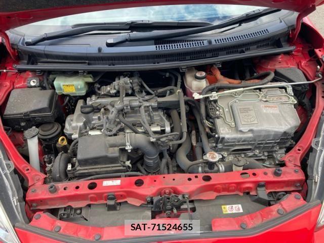 Toyota AQUA 2017-09 7214790-13