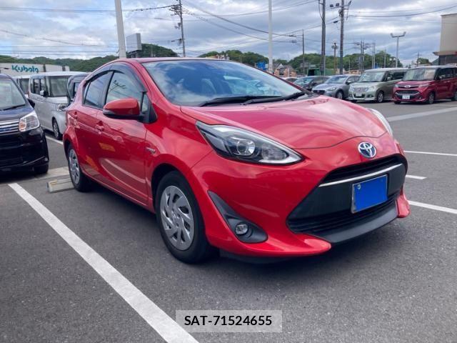 Toyota AQUA 2017-09 7214790-1