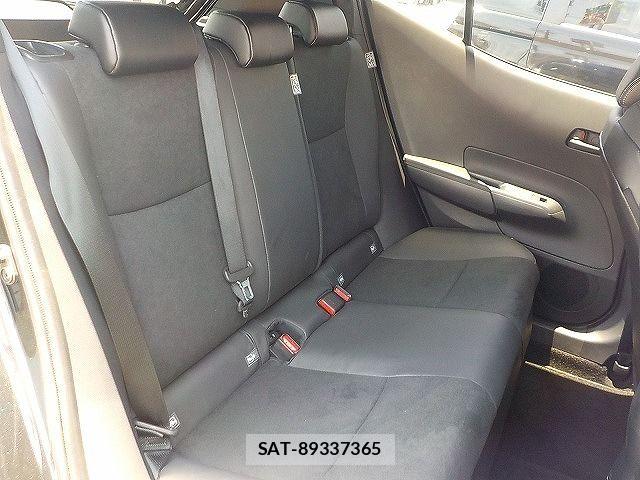 Toyota AQUA 2025-02 7214879-17