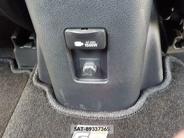 Toyota AQUA 2025-02 7214879-22