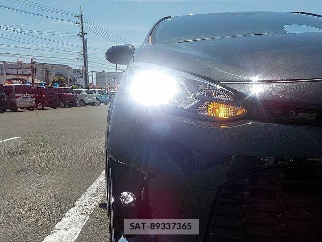 Toyota AQUA 2025-02 7214879-25