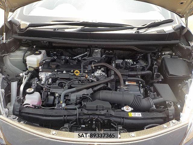 Toyota AQUA 2025-02 7214879-27