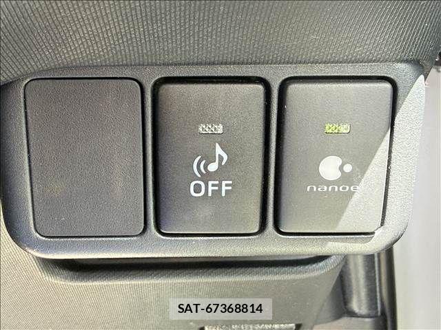 Toyota AQUA 2013-09 7214705-13