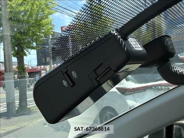 Toyota AQUA 2013-09 7214705-15