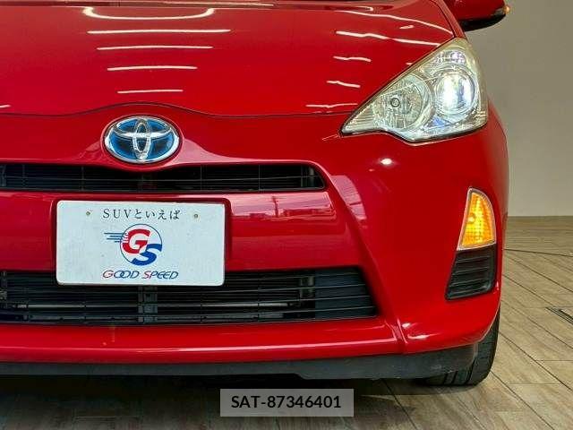 Toyota AQUA 2014-12 7214728-17