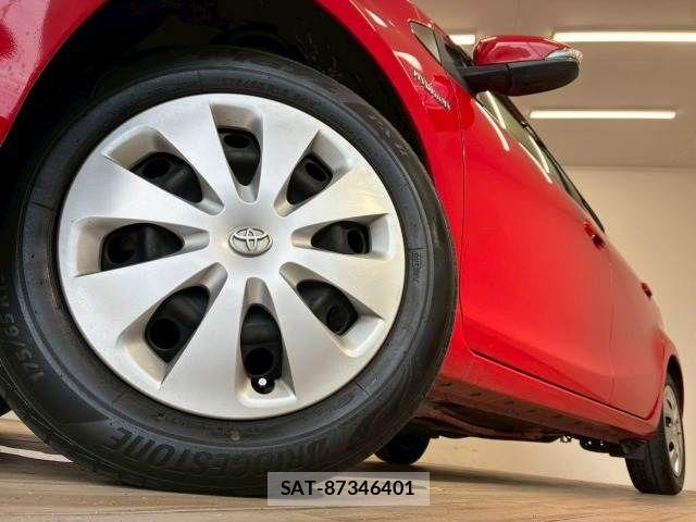 Toyota AQUA 2014-12 7214728-18