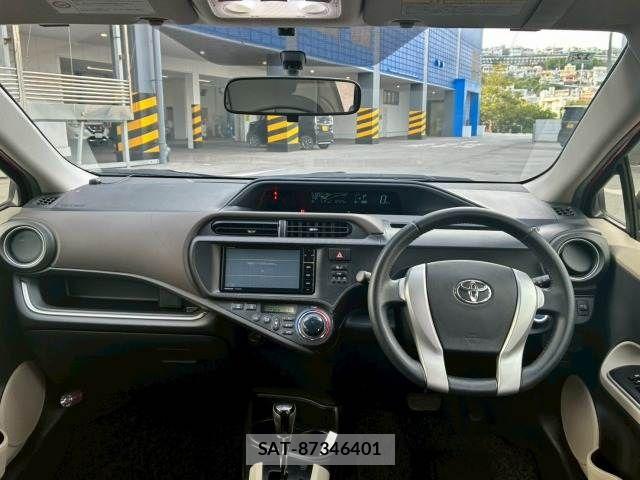Toyota AQUA 2014-12 7214728-2
