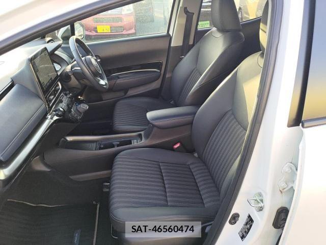 Toyota AQUA 2021-09 7214857-21