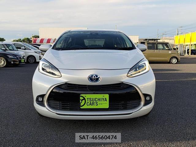 Toyota AQUA 2021-09 7214857-8