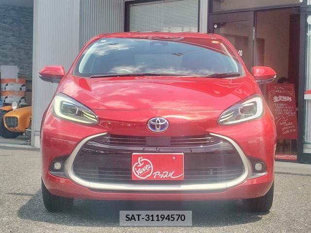 Toyota AQUA 2022-08 7214868-1