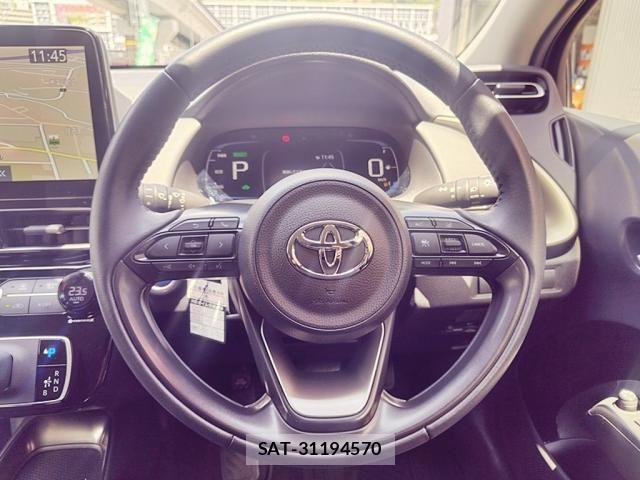 Toyota AQUA 2022-08 7214868-19