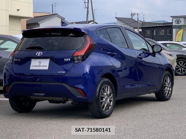 Toyota AQUA 2023-09 7213657-7