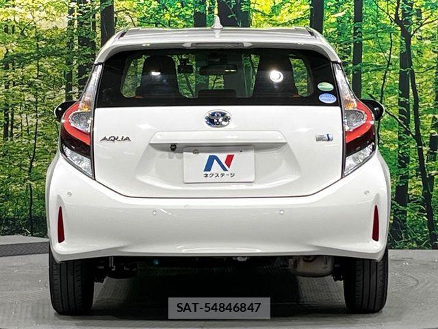 Toyota AQUA 2021-02 7214846-14