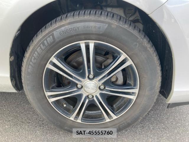Toyota AQUA 2015-06 7214748-20