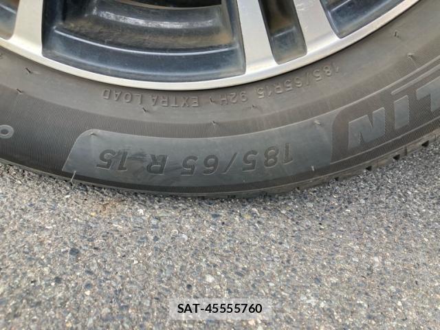 Toyota AQUA 2015-06 7214748-21