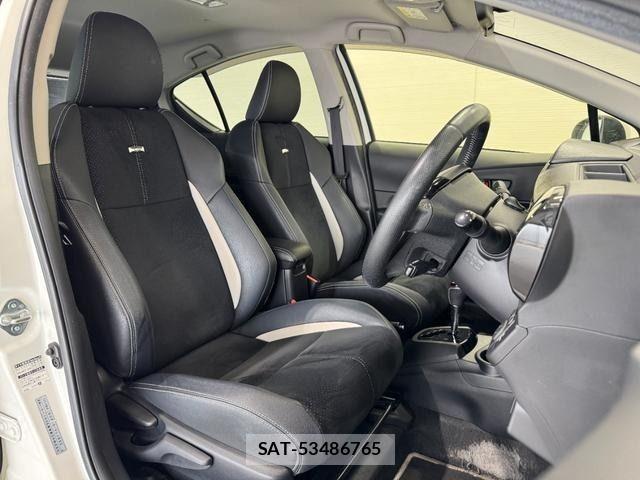 Toyota AQUA 2015-05 7214740-9