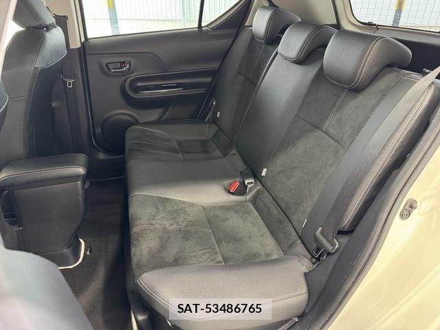 Toyota AQUA 2015-05 7214740-12